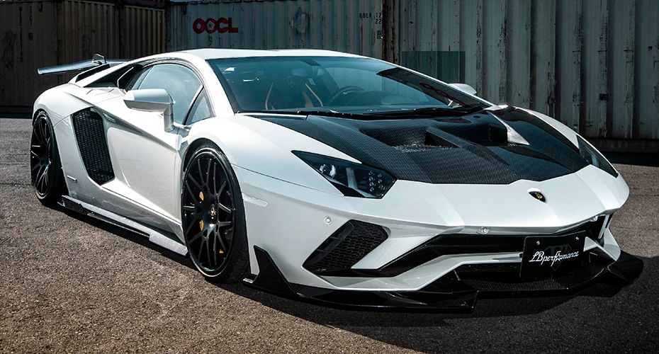 Lamborghini Aventador lb Performance