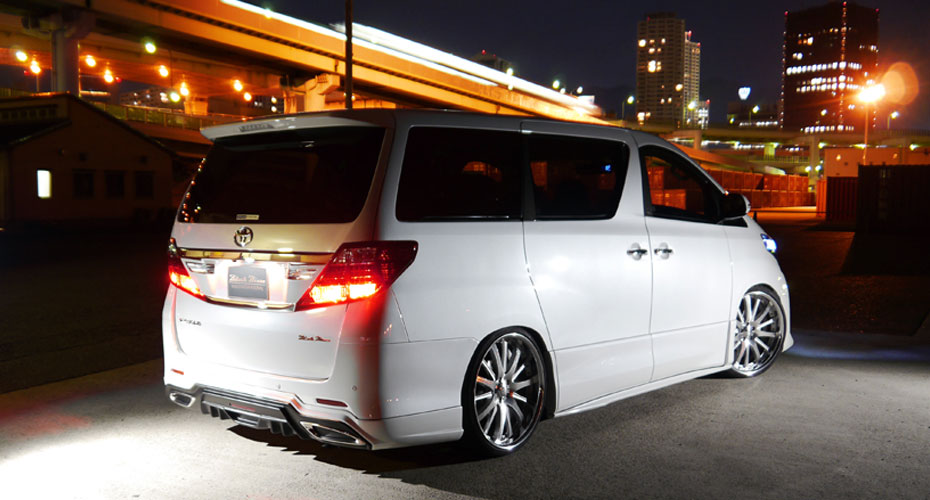 Аэродинамический обвес WALD Black Bison для Toyota Alphard (S20/25)